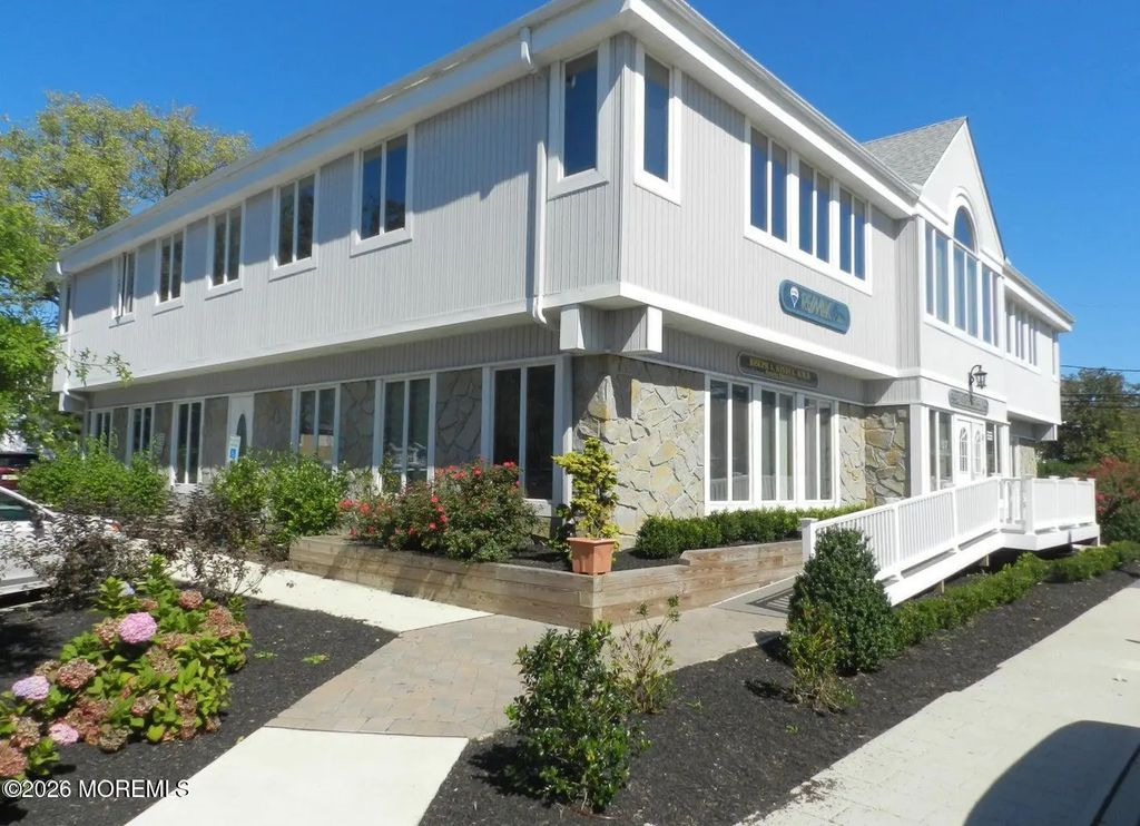 27 Beach Road 7, Monmouth Beach