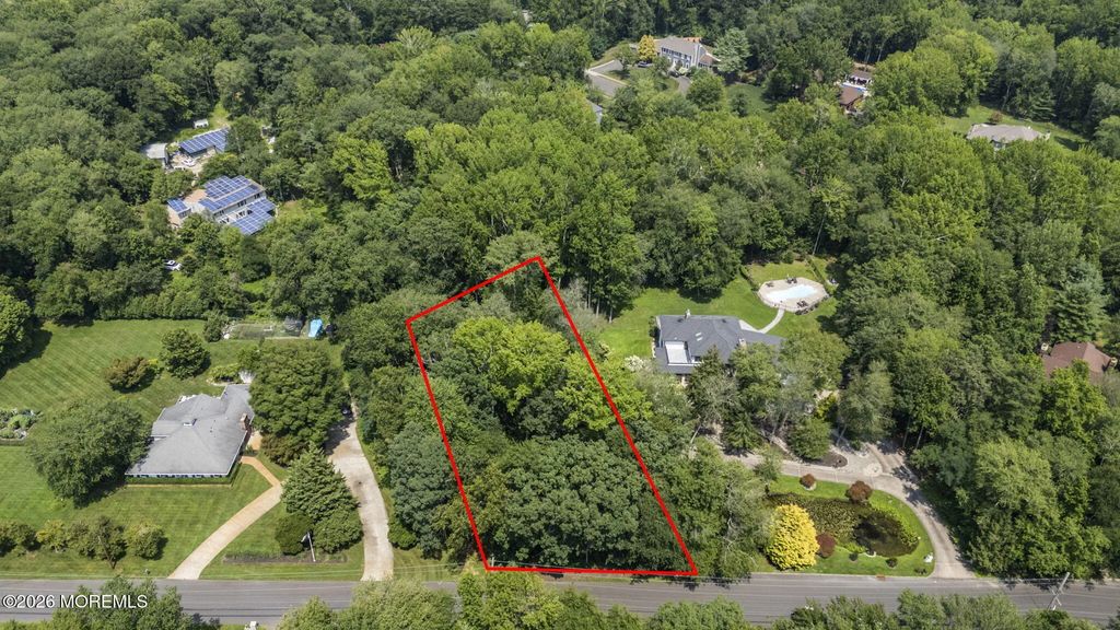 1640 Martin Road, Wall