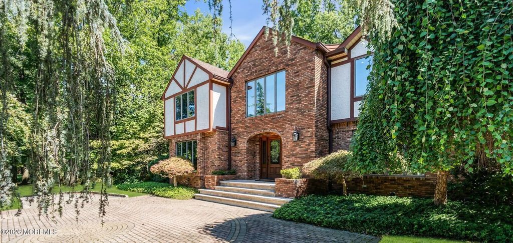 29 Red Coach Lane, Holmdel
