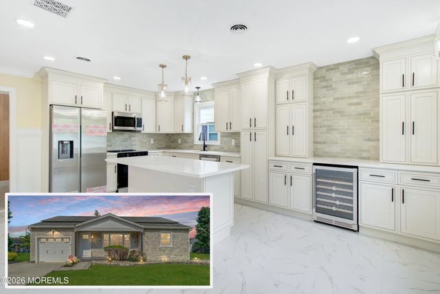 7 Bedford Court, Toms River