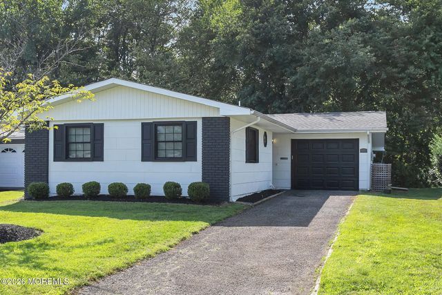 49 Markham Road, Brick