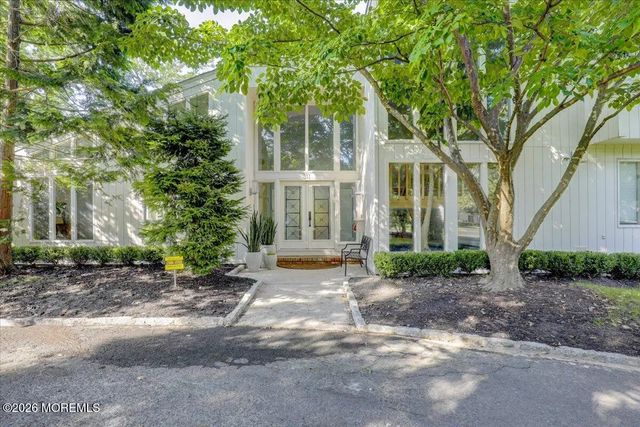 311 Park Avenue, Oakhurst