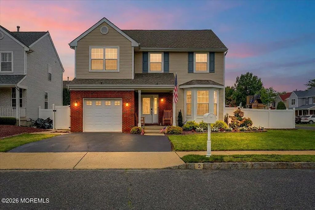 2 Devonshire Drive, Hazlet