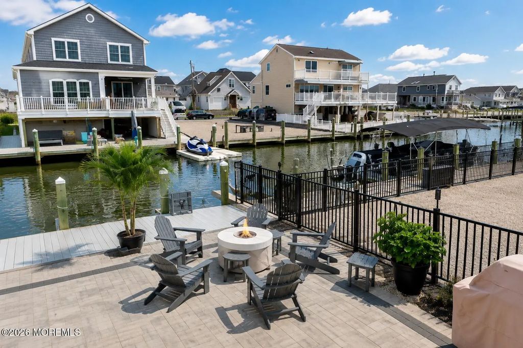 9 Neptune Road, Toms River