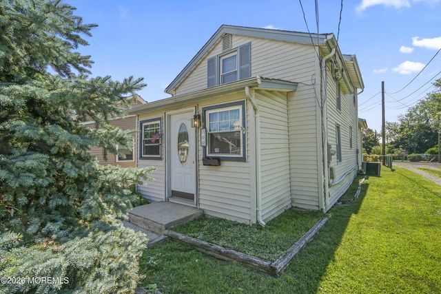 710 Beachview Avenue, Union Beach