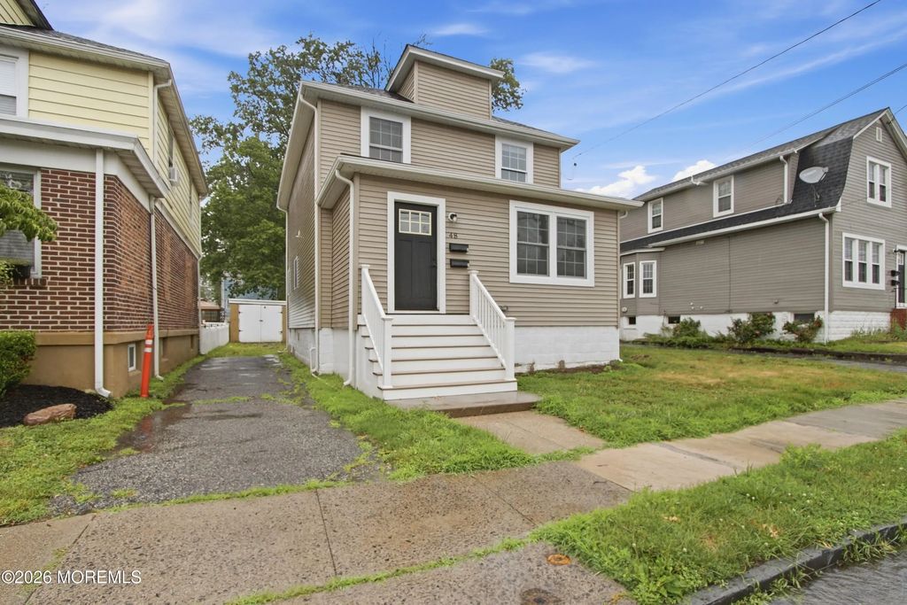 48 5th Street, Fords