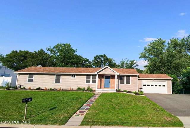 18 Arlyn Drive, Howell
