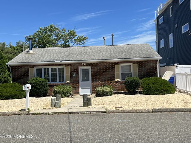 3400 Maritime Drive, Toms River