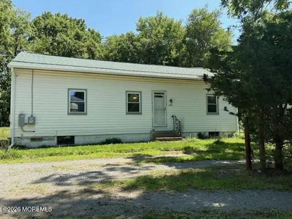 4095 Quakerbridge Road, East Windsor