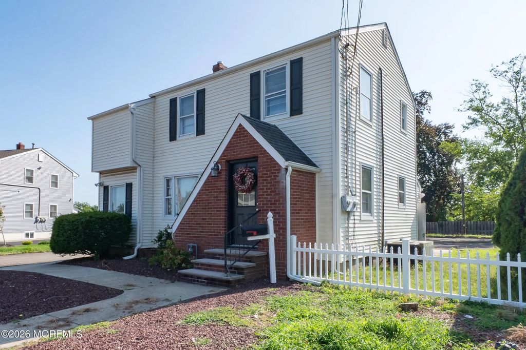 214 S Main Street, Milltown