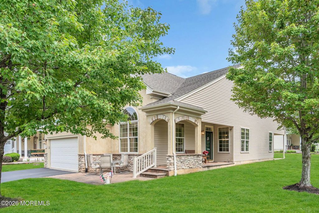 65 Hatteras Way, Barnegat