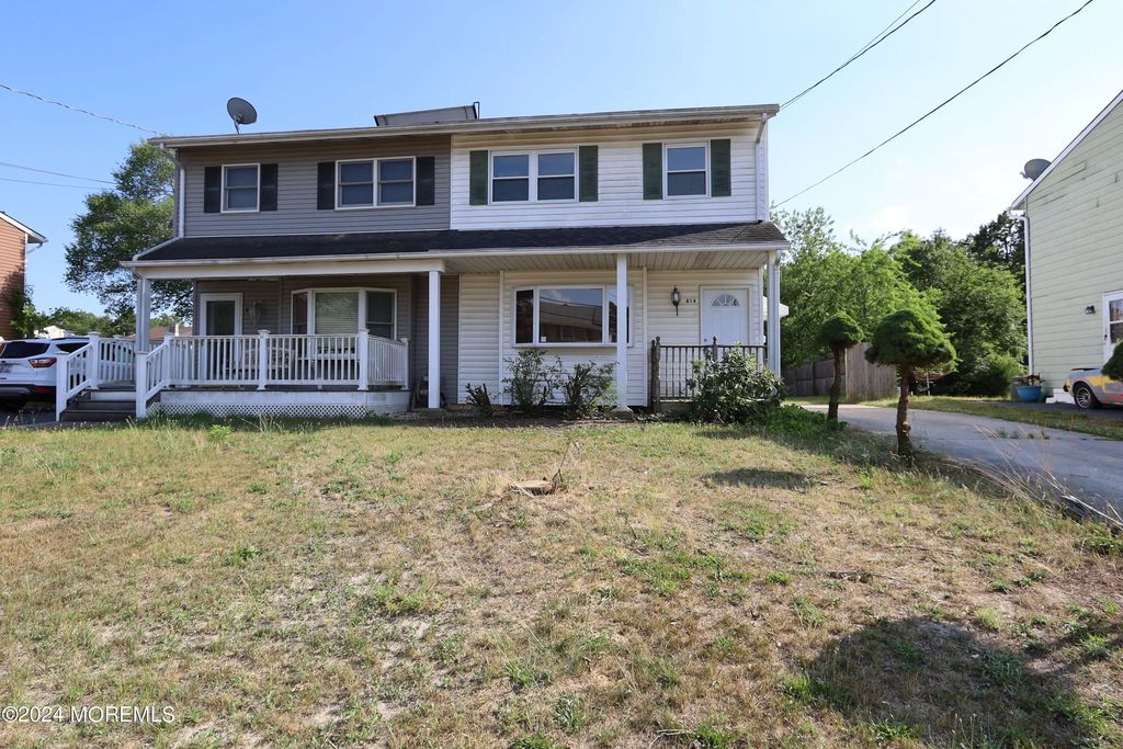 814 Laurel Street, Lakehurst