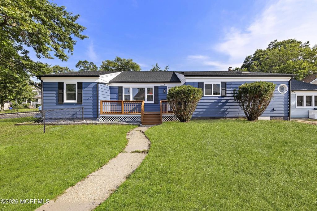 54 Manning Place, Keansburg