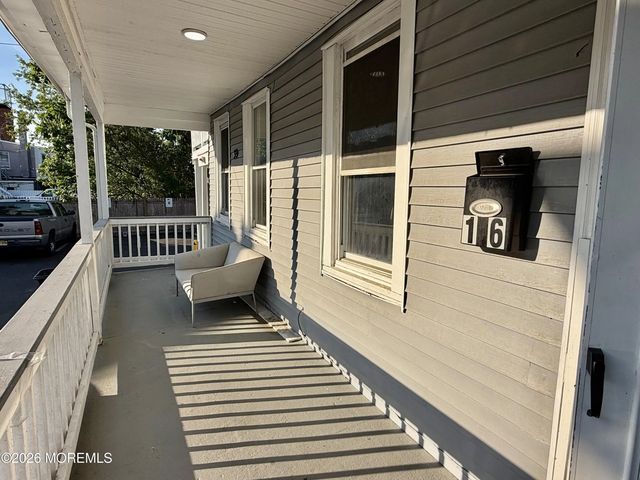 39 2nd Avenue 16, Long Branch