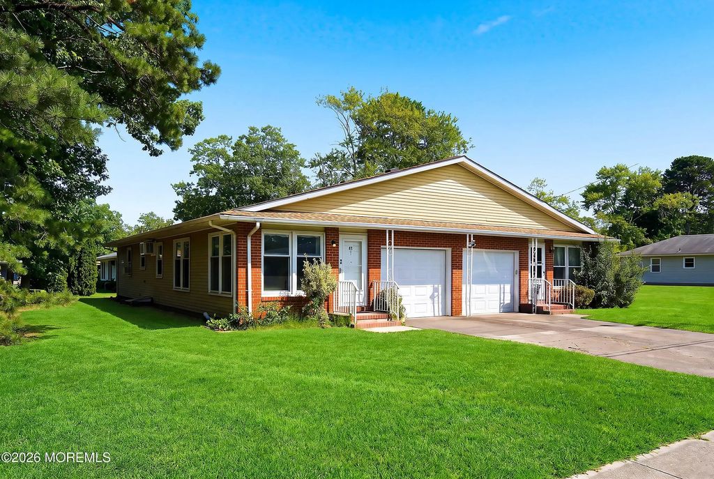 45 Dogwood Road #8, Manahawkin