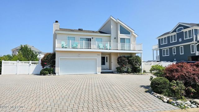 702 Newell Avenue, Manahawkin