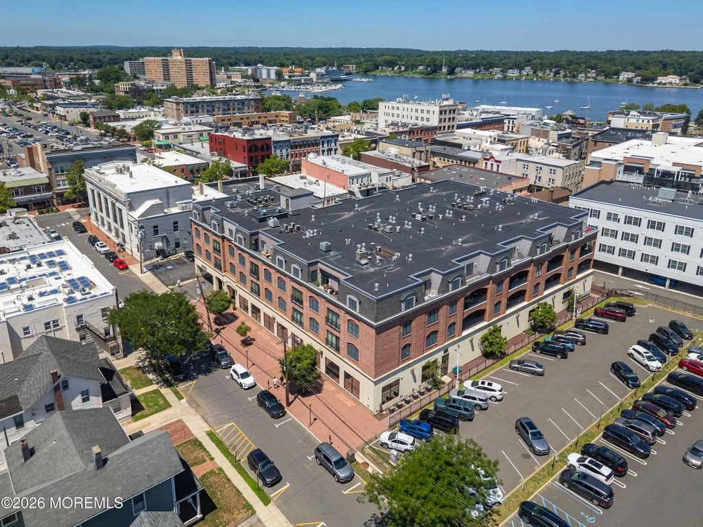 23 Wallace Street 406, Red Bank