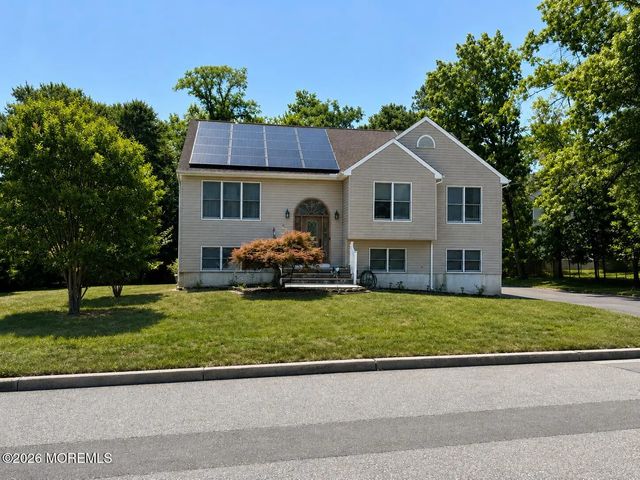 21 Sylvan Boulevard, Howell