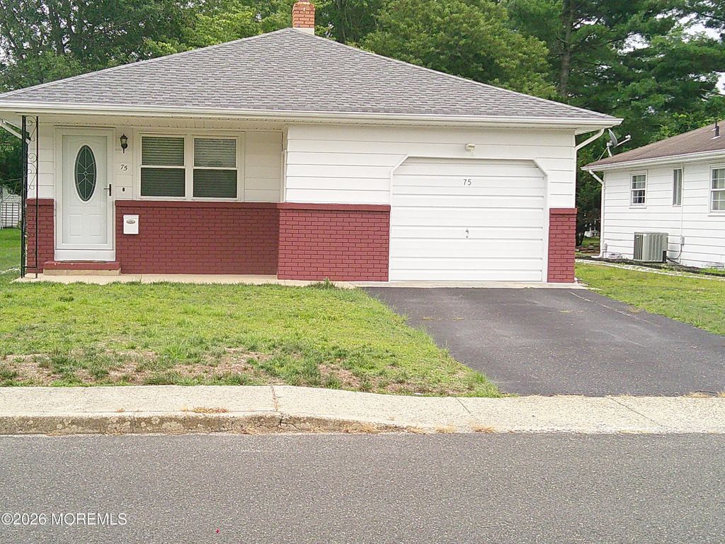 75 Montserrat Street, Toms River