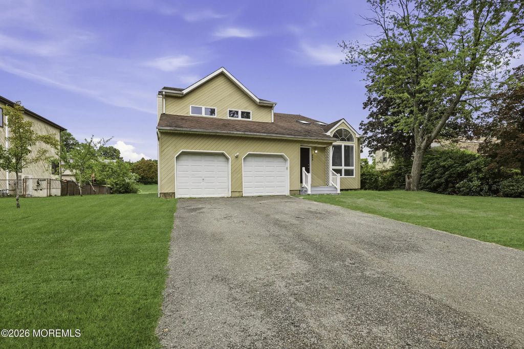 659 Mccormick Drive, Toms River