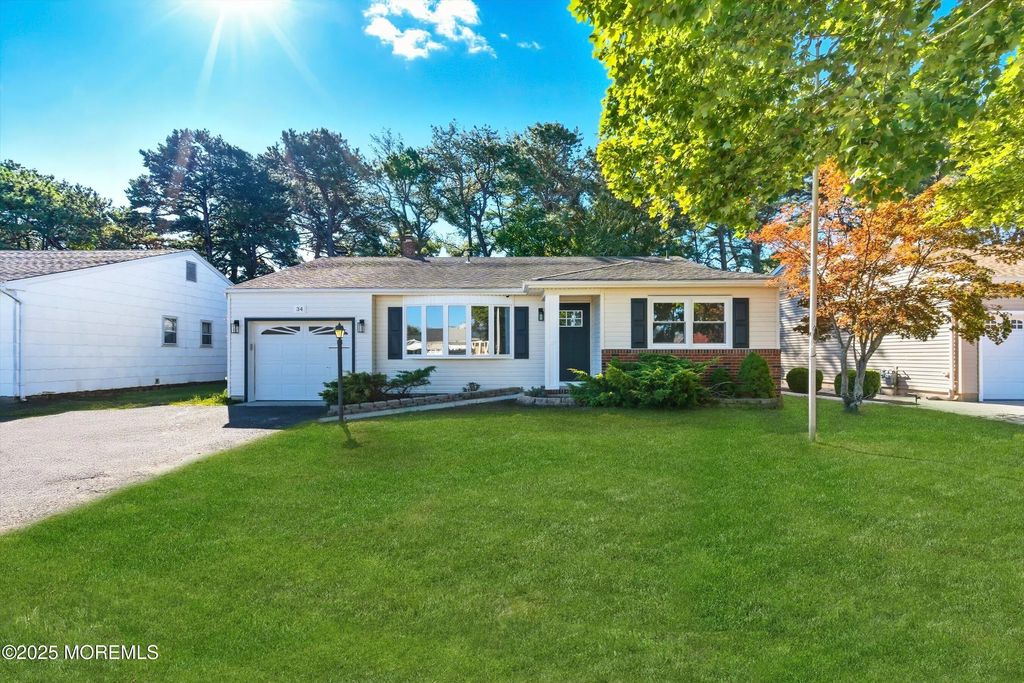 34 Westport Drive, Toms River