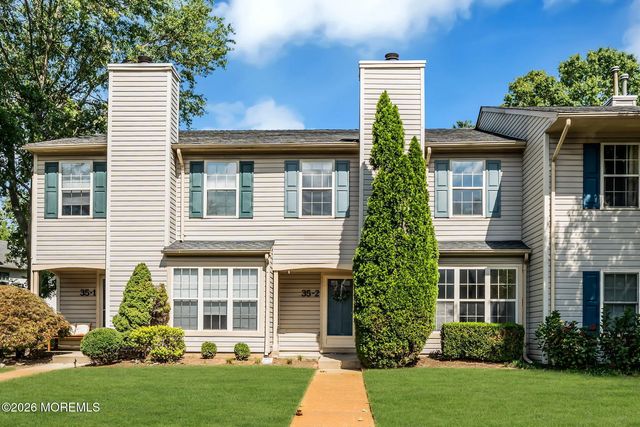 35 Whistler Drive 2, Freehold