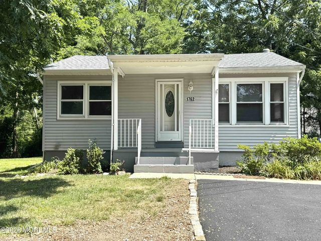 1762 Lakeside Drive S, Forked River