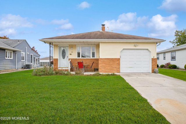 18 San Salvador Street, Toms River