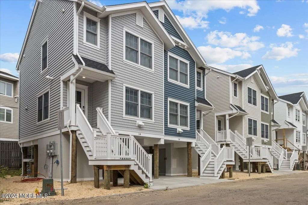 14 Elder Street 152, Mantoloking