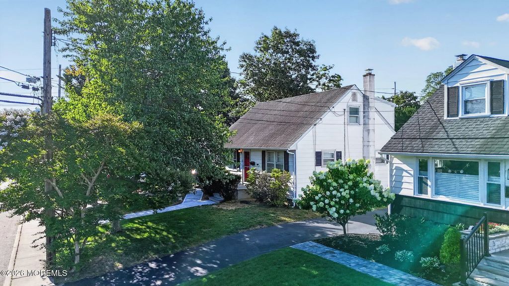 705 Park Avenue, Spring Lake Heights