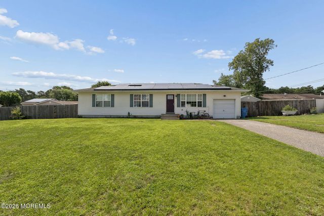 1724 2nd Avenue, Toms River