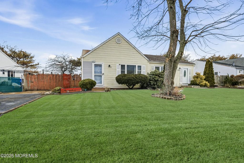 3243 Mystic Port Place, Toms River