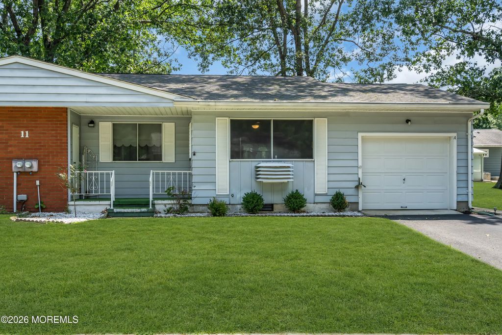 11a Idaho Drive A, Whiting