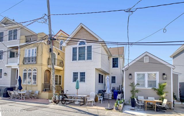 46 W Rutherford Lane, Lavallette