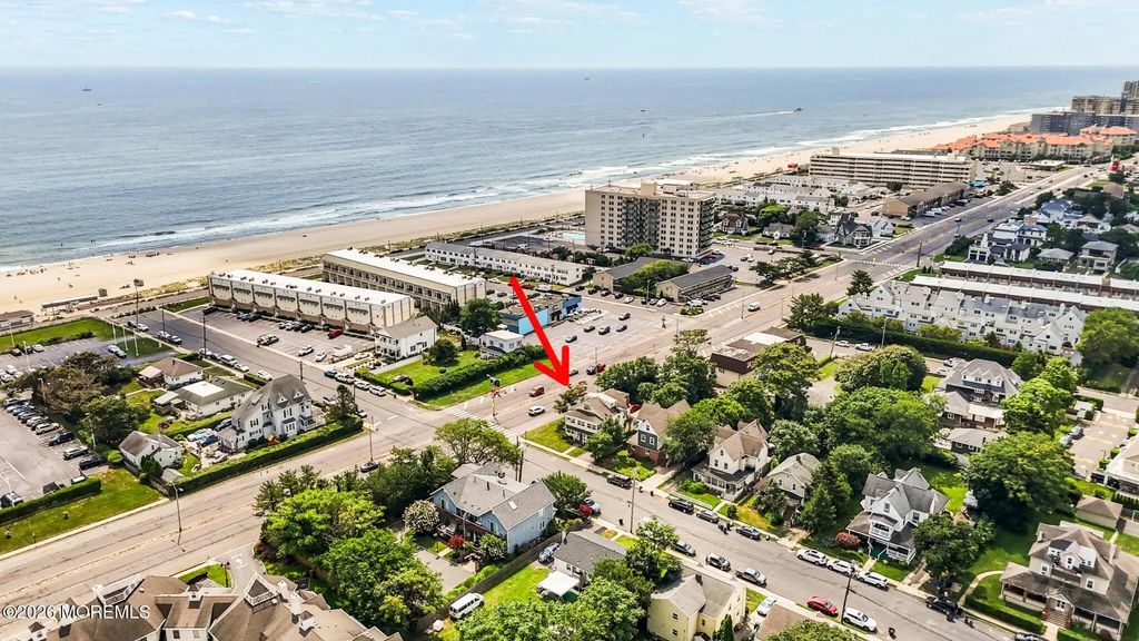 42 Cottage Place 2nd Flr, Long Branch