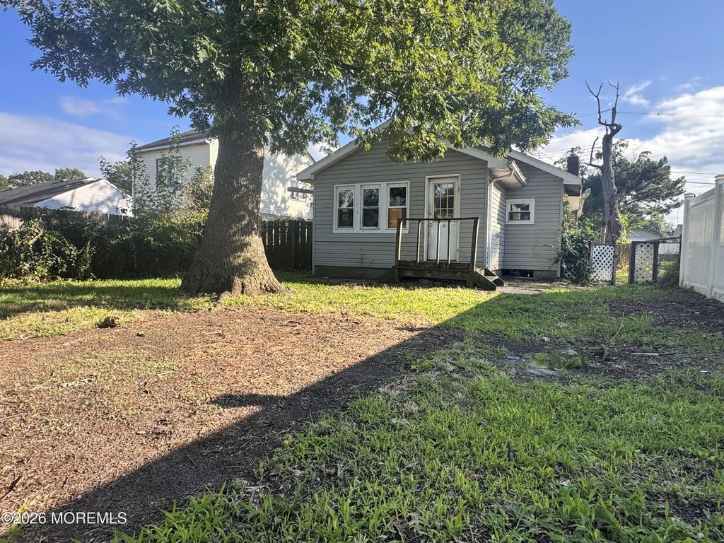 57 Lakewood Avenue, Keansburg