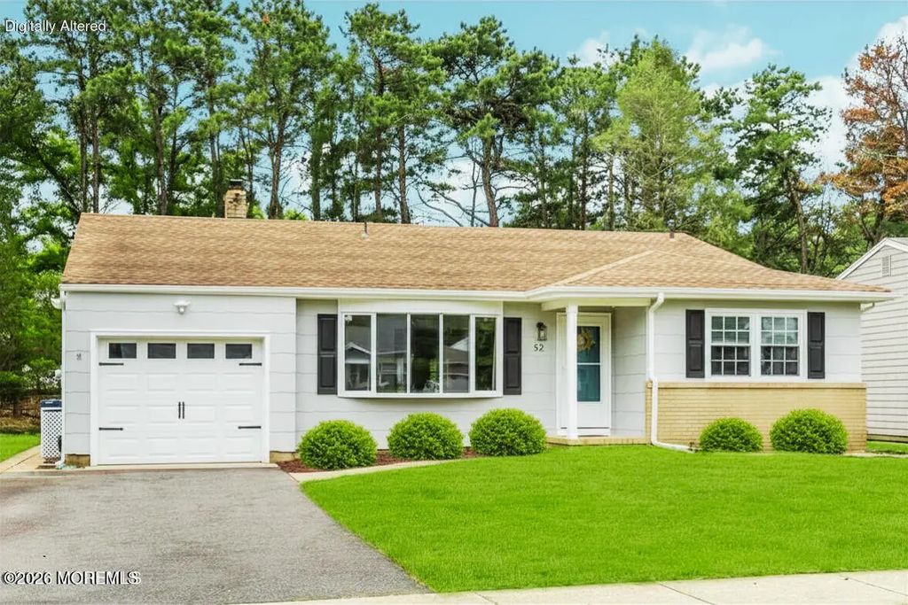 52 Castleton Drive, Toms River