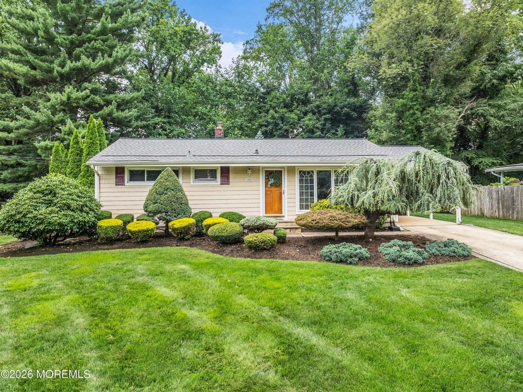 154 Parkview Terrace, Lincroft