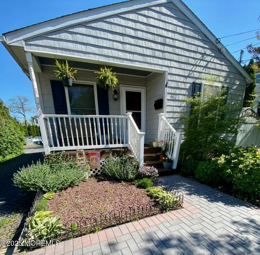 906 16th Avenue Front, Belmar