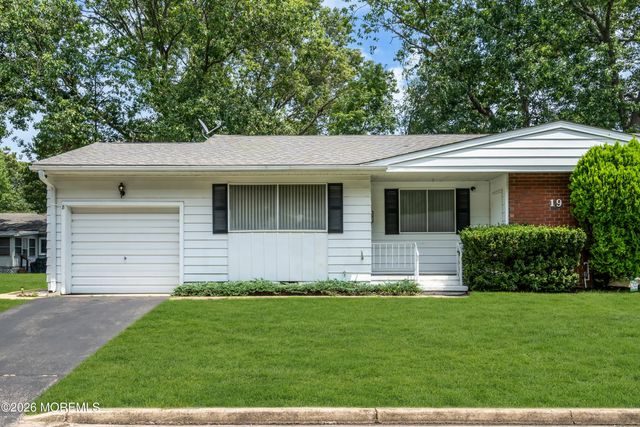 19b Michigan Avenue B, Whiting