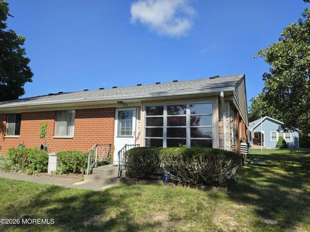 27 Salem Drive C, Whiting