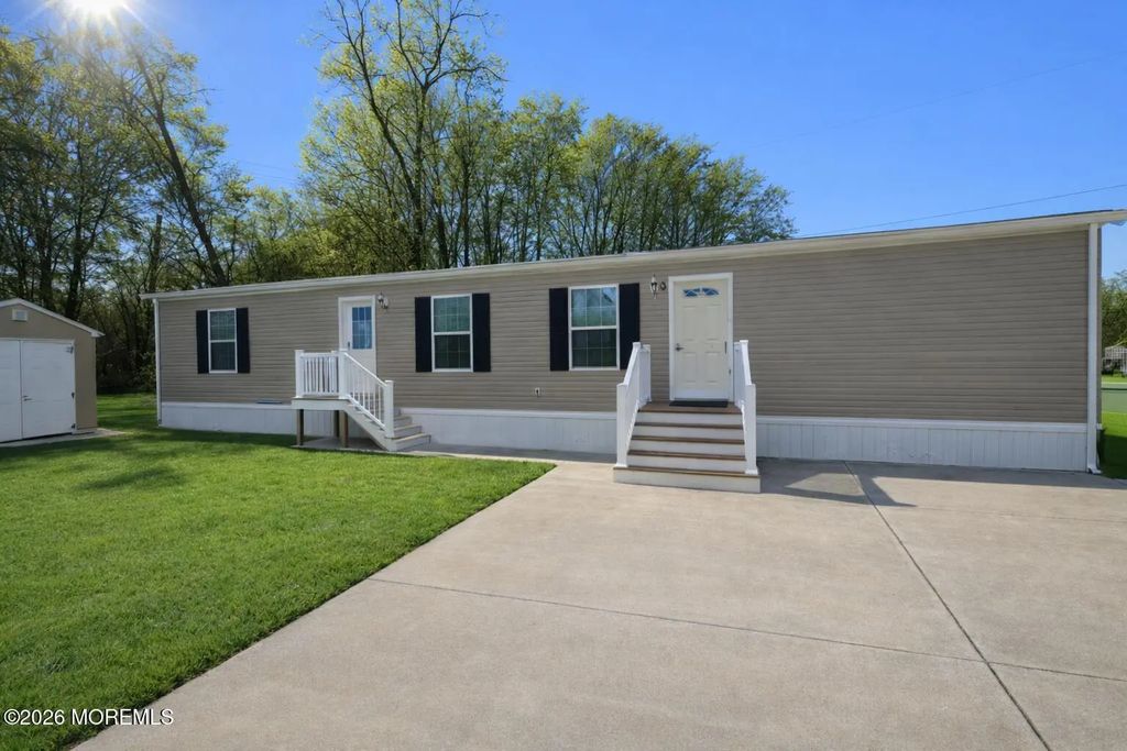 194 Jacobstown New Egypt Road #4, Wrightstown