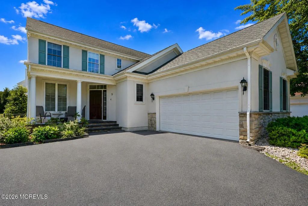 9 W Parsonage Way, Manalapan