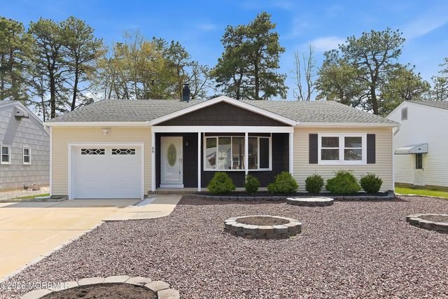 46 Auburn Road, Toms River