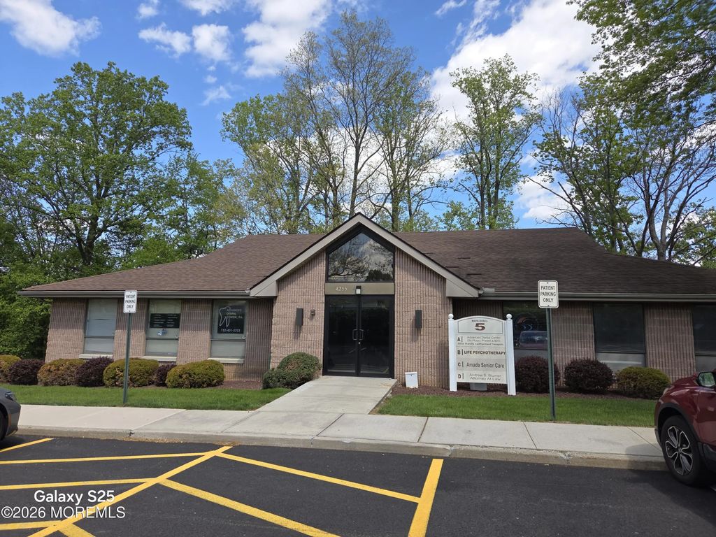 4255 Us 9 A2, Freehold