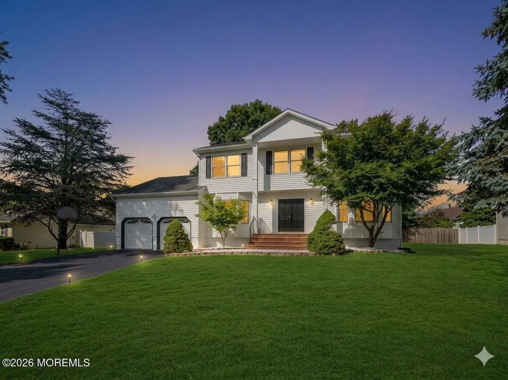 504 Woolley Drive, Neptune Township