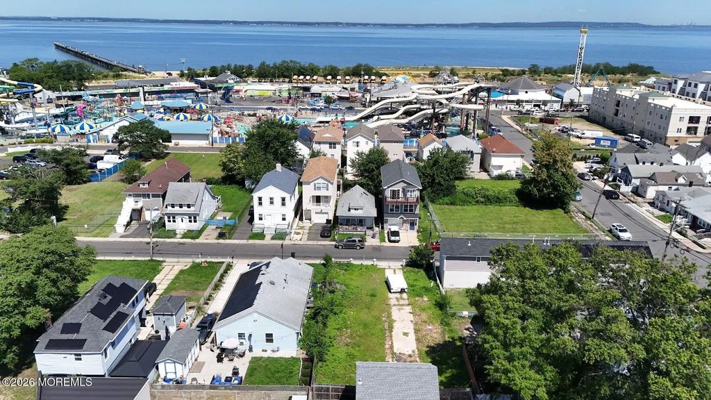38 Seabreeze Way, Keansburg