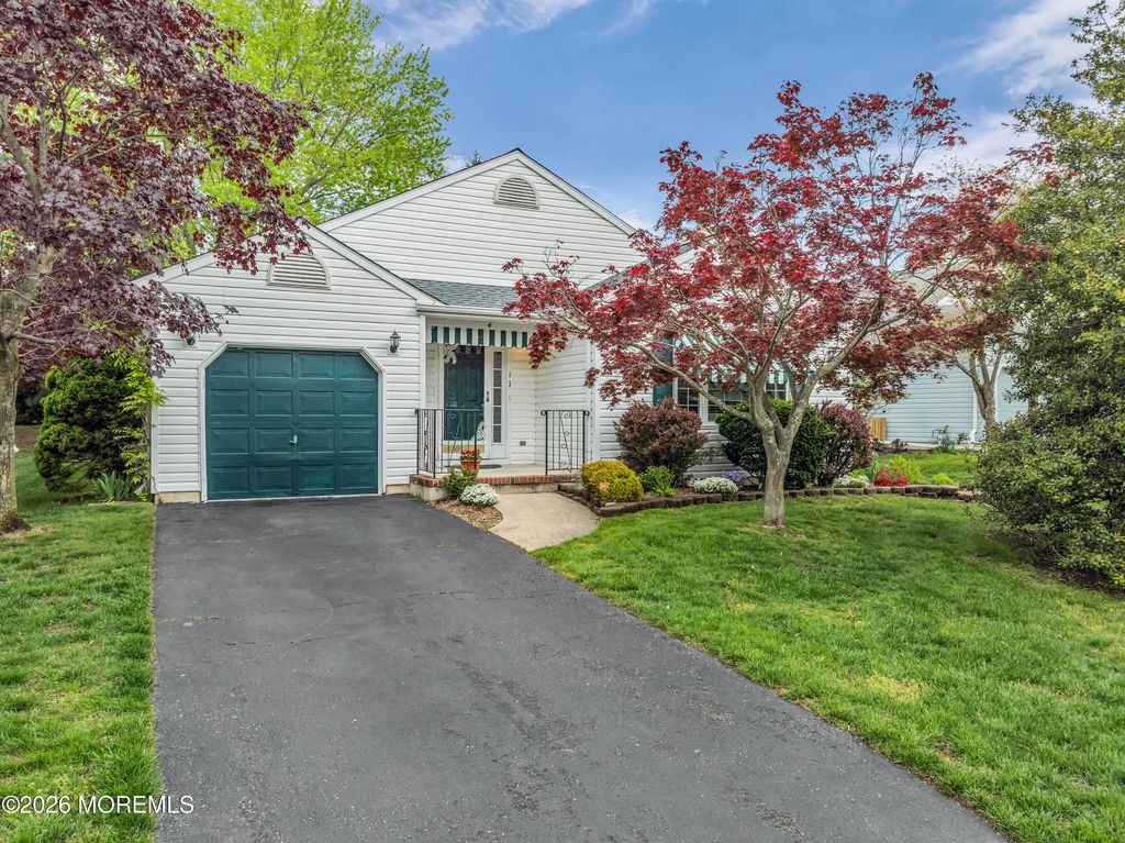 4 Brant Drive, Brick
