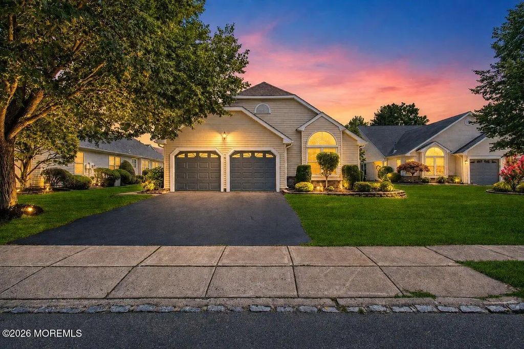 2567 Haverhill Court, Toms River