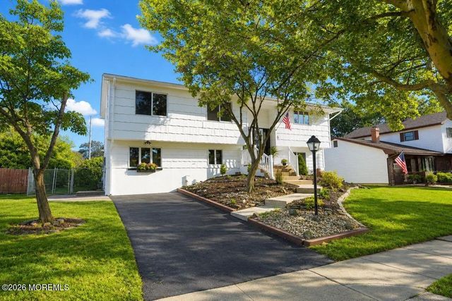 6 Ennis Drive, Hazlet
